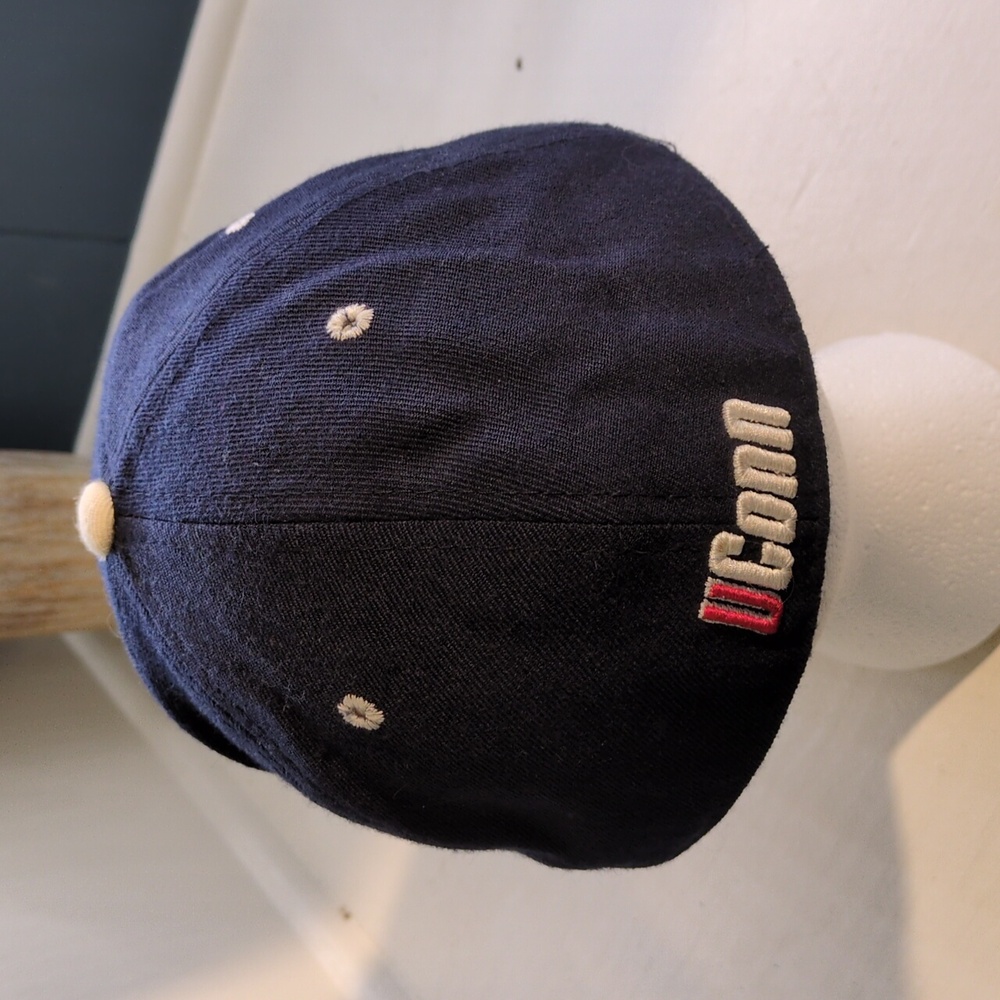 UConn fitted wool blend hat by Zephyr